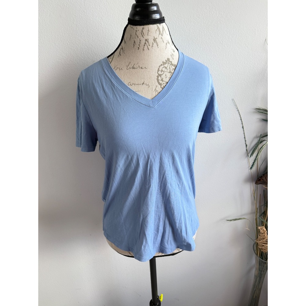 Lululemon Love Tee V-Neck Short Sleeve‎ Shirt Light Blue Relaxed Fit Top